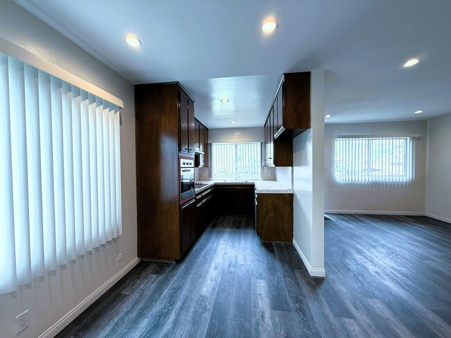 Photo - 525 Fischer, 1