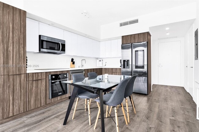 Photo - 92 SW 3rd St Unit 3108