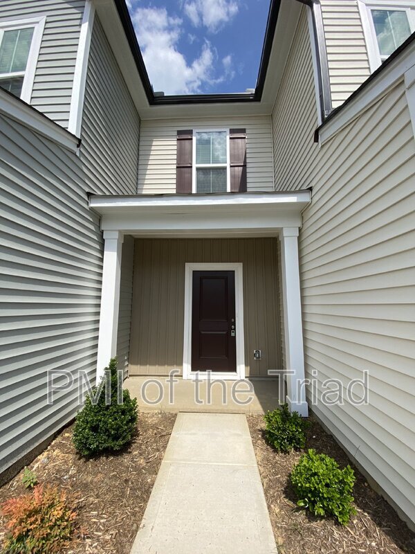 Photo - 3003 Mackay Pointe Lane