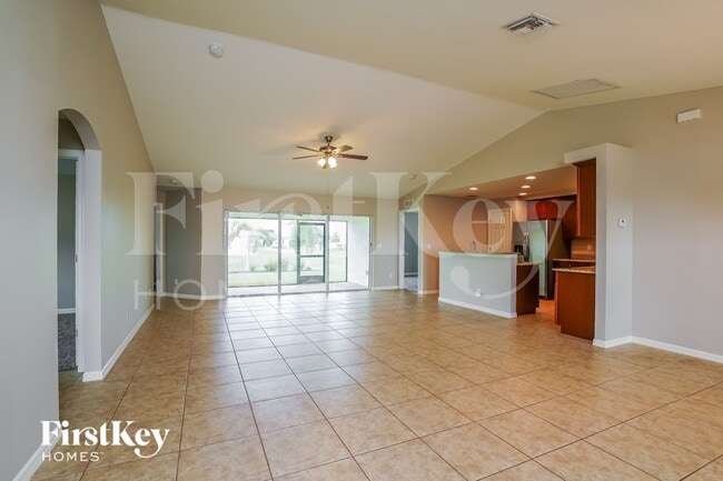 2728 NW 20th Pl