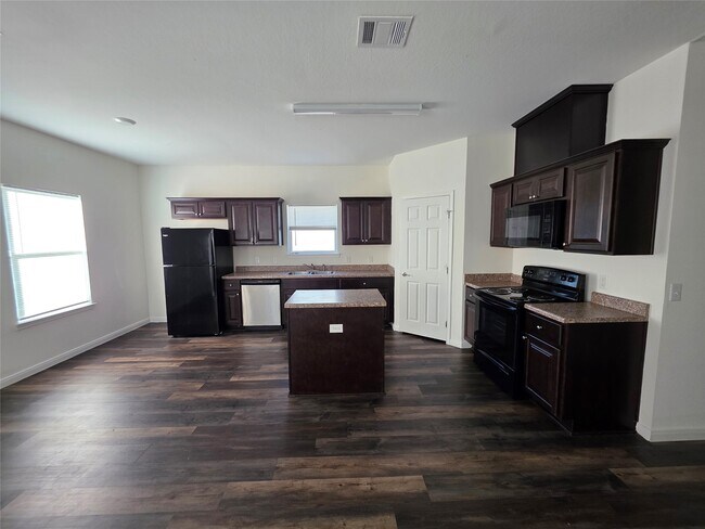 Photo - 6119 Lacey Oak Dr