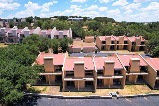 Photo - 402 Hi Stirrup Unit E4