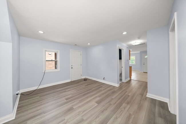 Photo - 3055 N Nordica Ave Unit 2