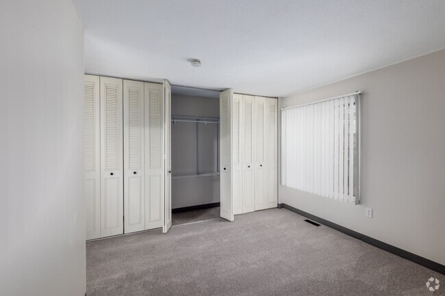 3BR, 2BA - 1,423SF - Bedroom - Payne Hill