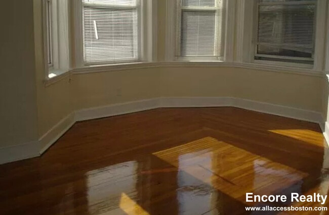 Photo - 126 Warren St Unit 41