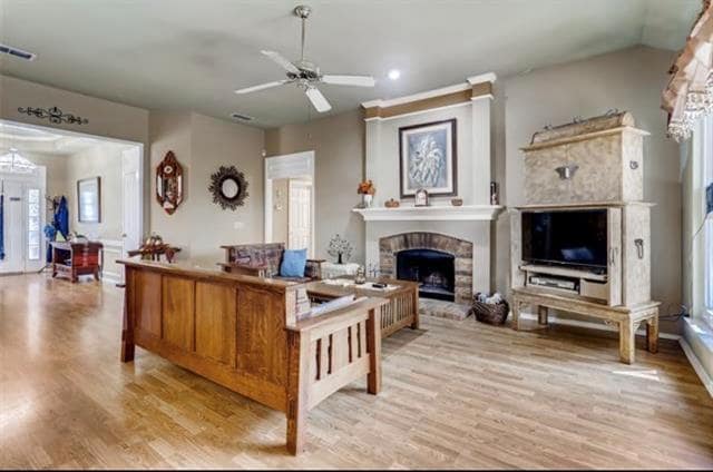 Photo - 1924 Sunset Path