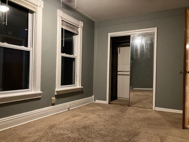 Photo - CHARMING DUPLEX HOME FOR LEASE IN WESTLAND!