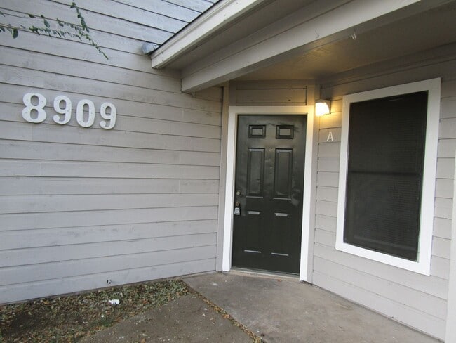 Building Photo - 8909 Schick Rd Unit A