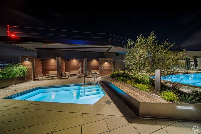 Building Photo - 6401 Wilshire Blvd Unit 708E Rental
