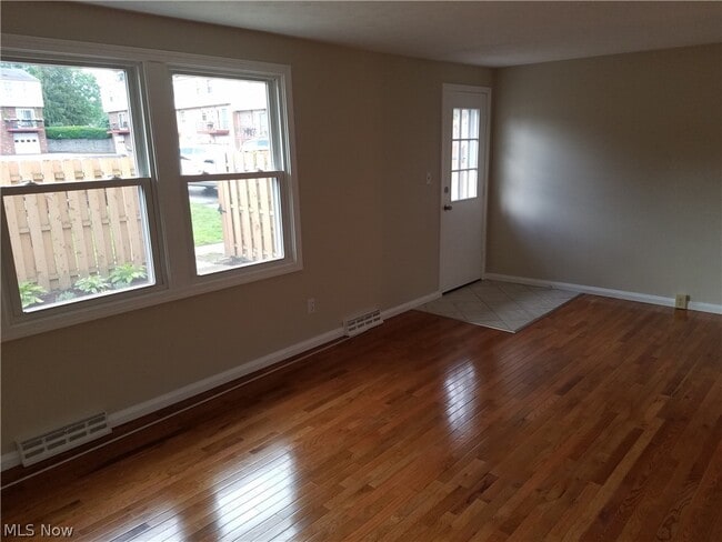 1807 Higby Dr