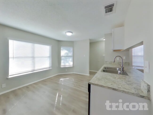 Photo - 4111 Sunrise Crest Dr