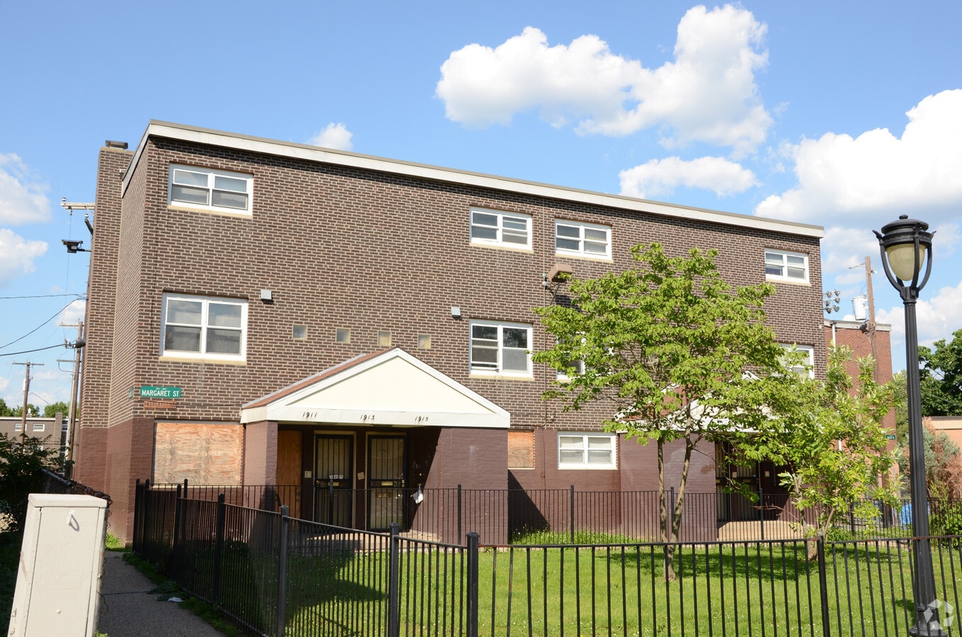 Photo - Whitehall Apartments