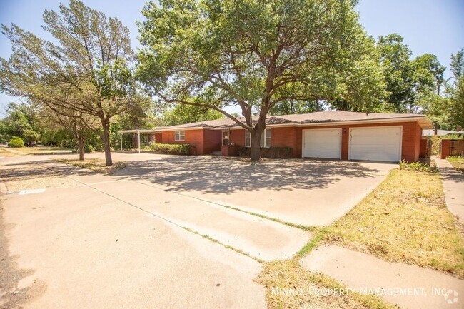 Building Photo - 3407 43rd St Rental