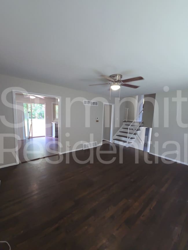 Photo - 8004 E 91 St