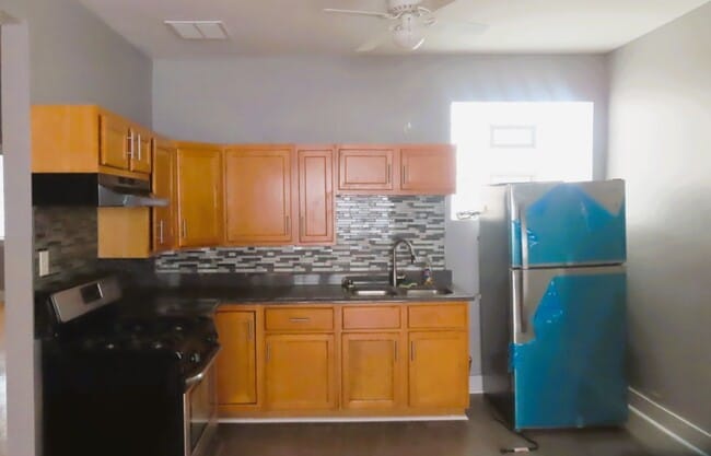 Photo - 6855 S King Dr