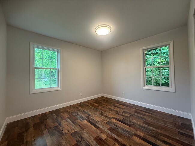 Photo - 590-594 North St Newport TN 37821 Unit 590 North St