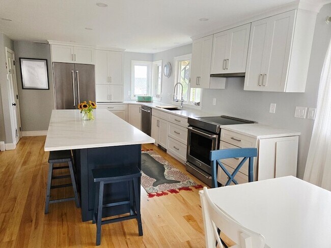 Photo - 6 77th St