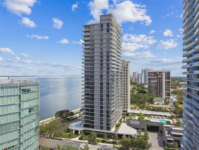 Building Photo - 2912 W Santiago St Unit 1402 Rental