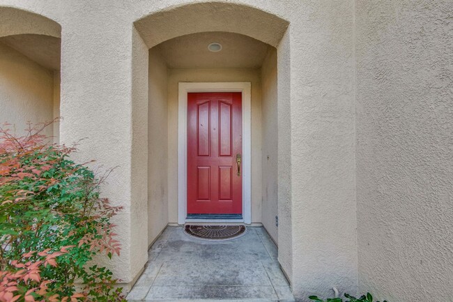 Photo - Spacious 2 Bed 2.5 Bath Townhome In Milpitas!