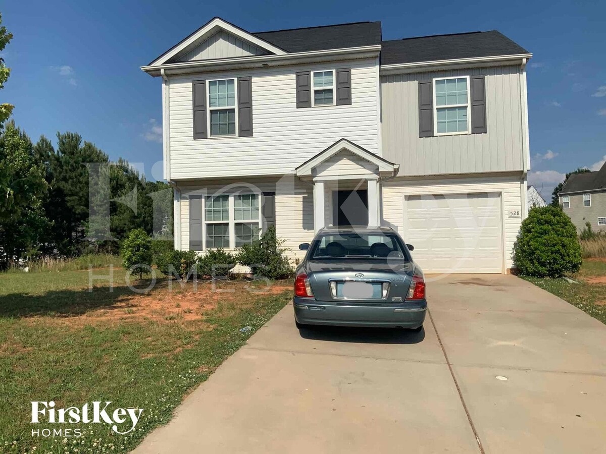 Photo - 528 Ellingsworth Ln