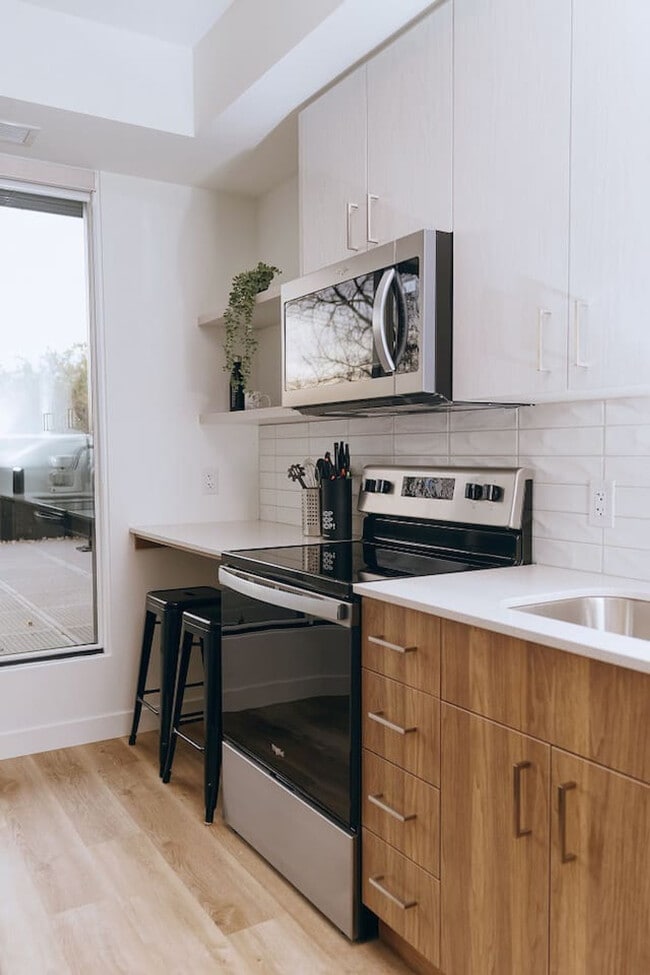 Photo - 456 Gertrude Ave Unit ID1222959P