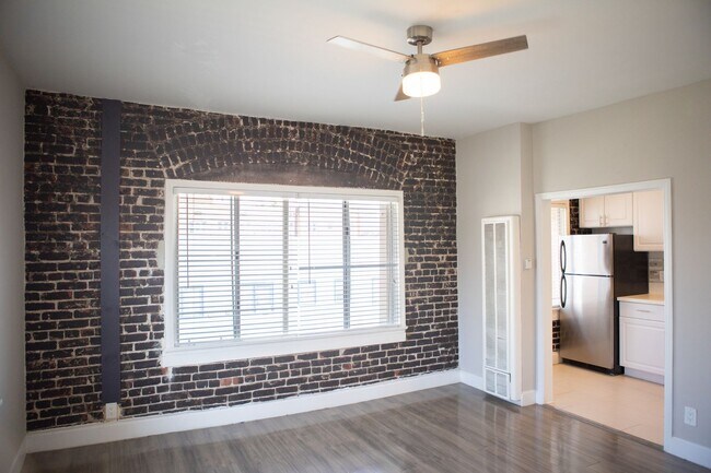 8th Street Apartments