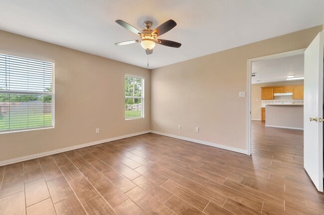 Building Photo - 4608 Indigo Dr Rental
