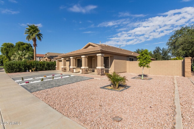 Photo - 3888 E Bancroft Ct