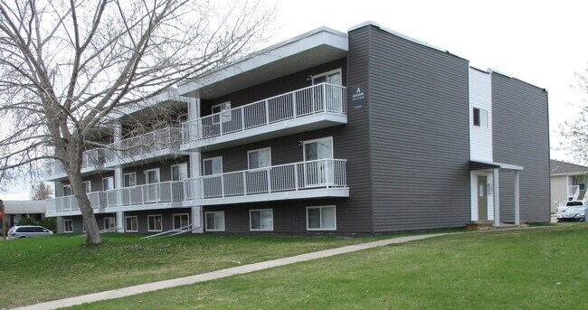 Photo - Squires Court