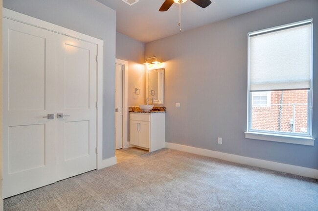 Photo - 2822 Forest Park Blvd Unit 2027