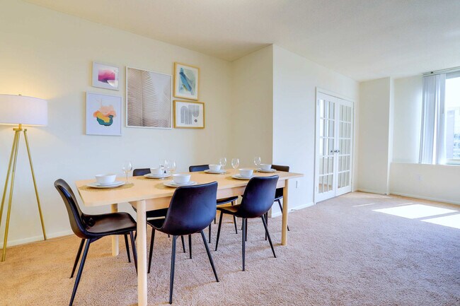 Photo - 1600 S Eads St Unit FL11-ID1022412P