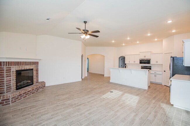 Photo - ***1021 Pink Lady Place***