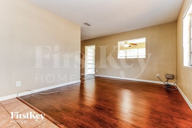 Photo - 1240 Stockton Dr