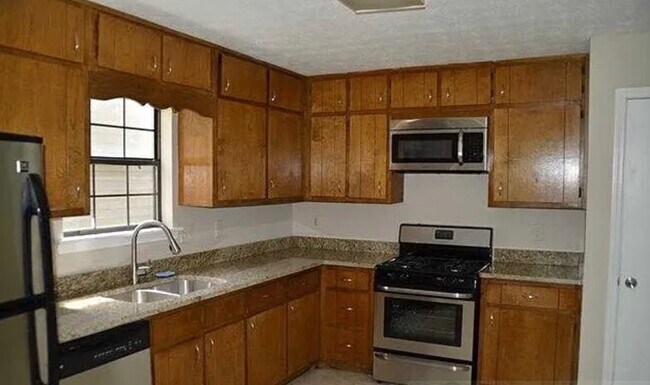 Photo - 5590 Pennybrook Ct