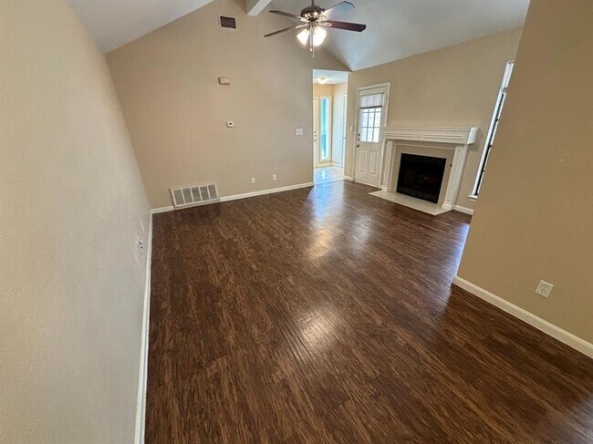 Photo - 2607 Howellwood Wy