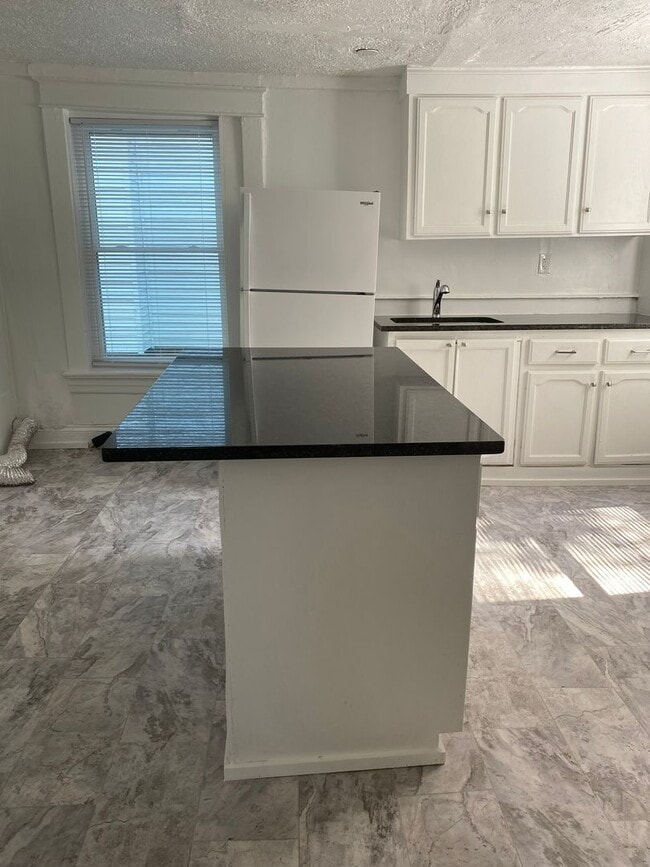 Photo - 2 Bedroom Duplex off of Rivermont Avenue. Unit 1348 Bedford Avenue,