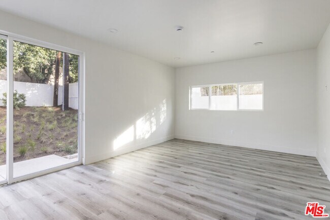 Photo - 3210 Verdugo Rd