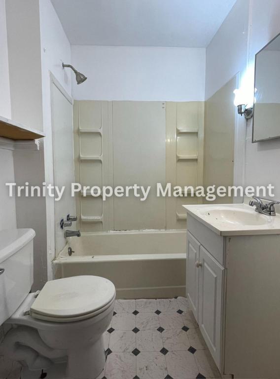 Photo - 649 Birch St