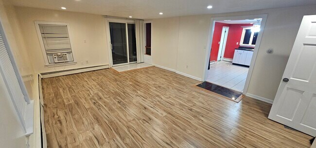 Photo - 57-59 Edwards Ct Unidad 3