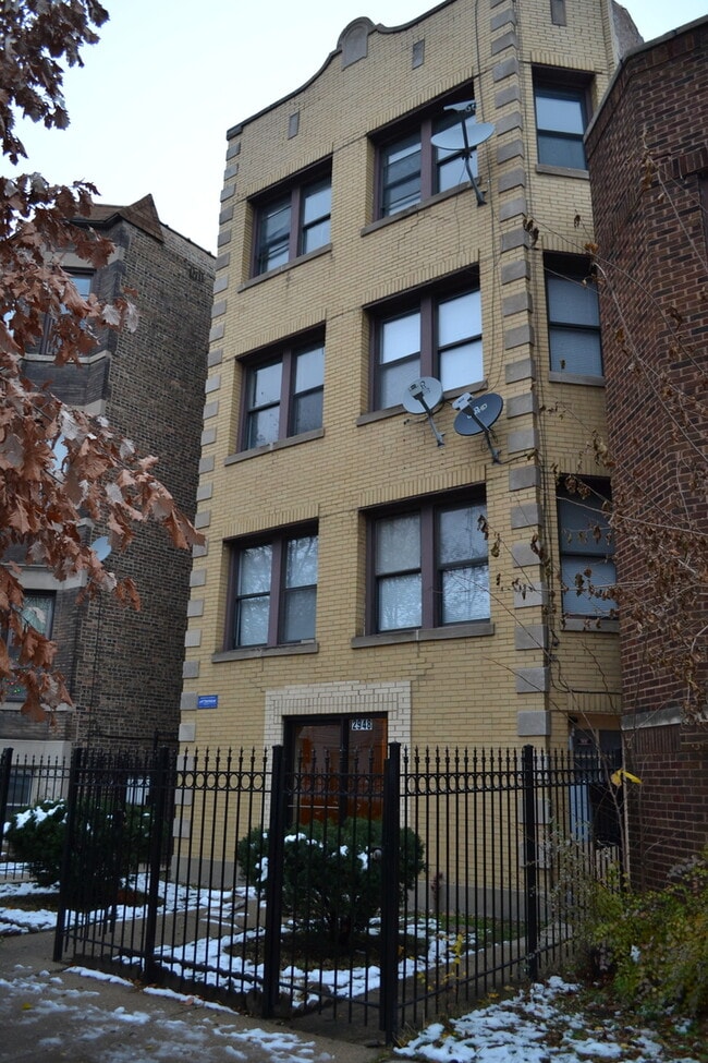 Photo - 2948 W Nelson St Apartment Unit 2