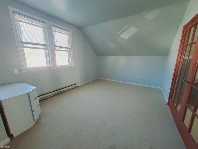 Photo - Studio, 1 bath Condo - 94 Colonial Rd Unit 3 Unidad 3