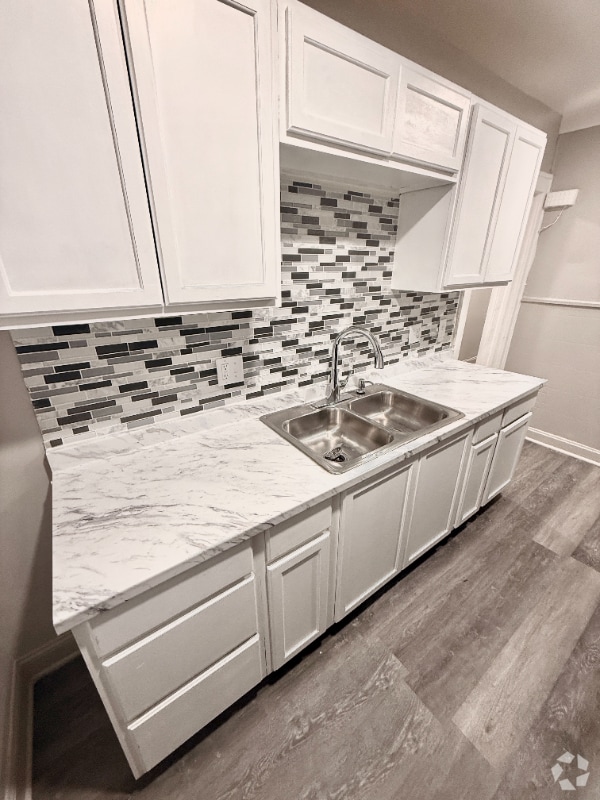 Building Photo - 4431 The Paseo Rental