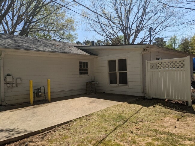 Photo - 6339B Gaines Ferry Rd