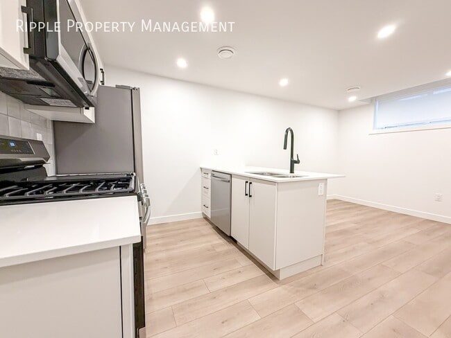 Photo - Modern 1 Beds, 1 Baths Basement/Lower | No Pets Allowed