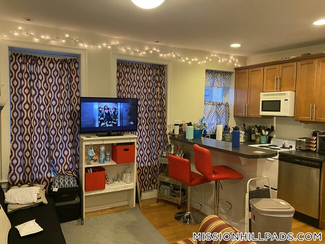 Photo - 836 Huntington Ave Apartment Unit 1