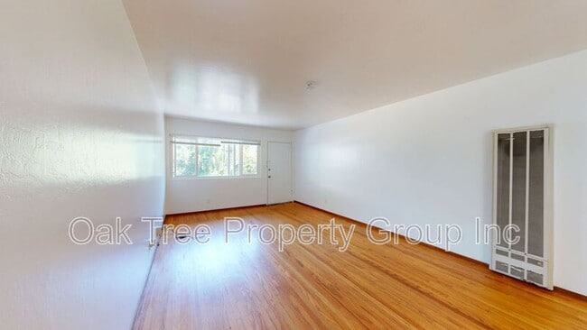 Photo - 2429-2429 Humboldt Ave