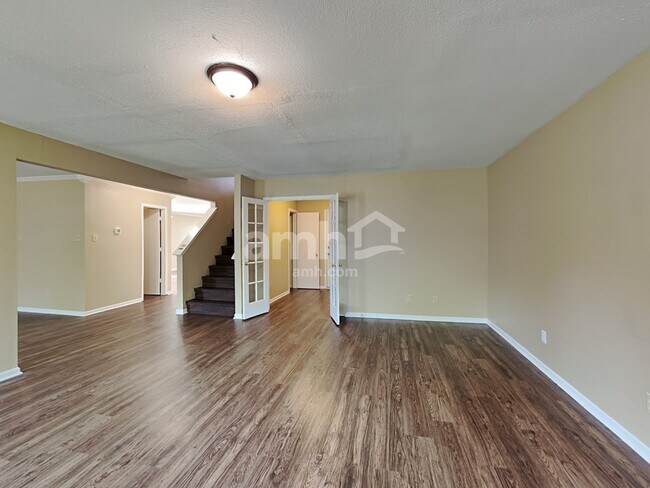 Photo - 8441 Wheatfield Dr