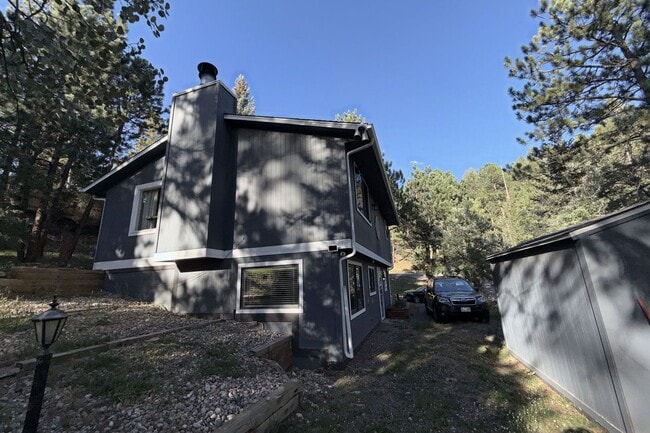 27535 Mountain Park Rd