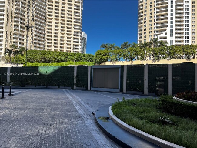 Photo - 540 Brickell Key Dr Condo Unit 1226