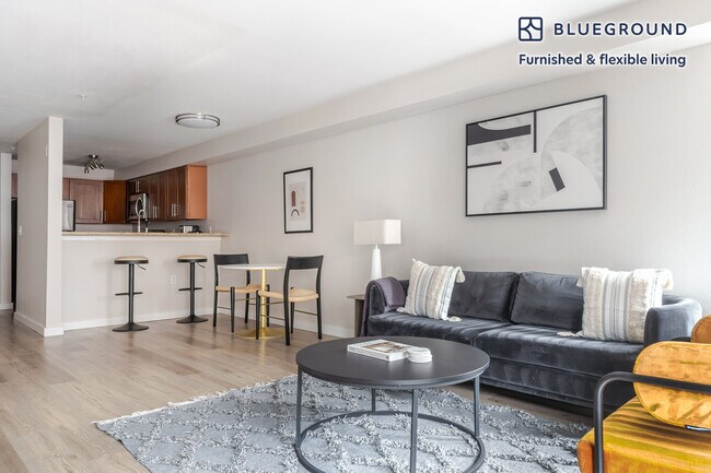 Photo - 526 Yale Ave N Unidad FL5-ID1003